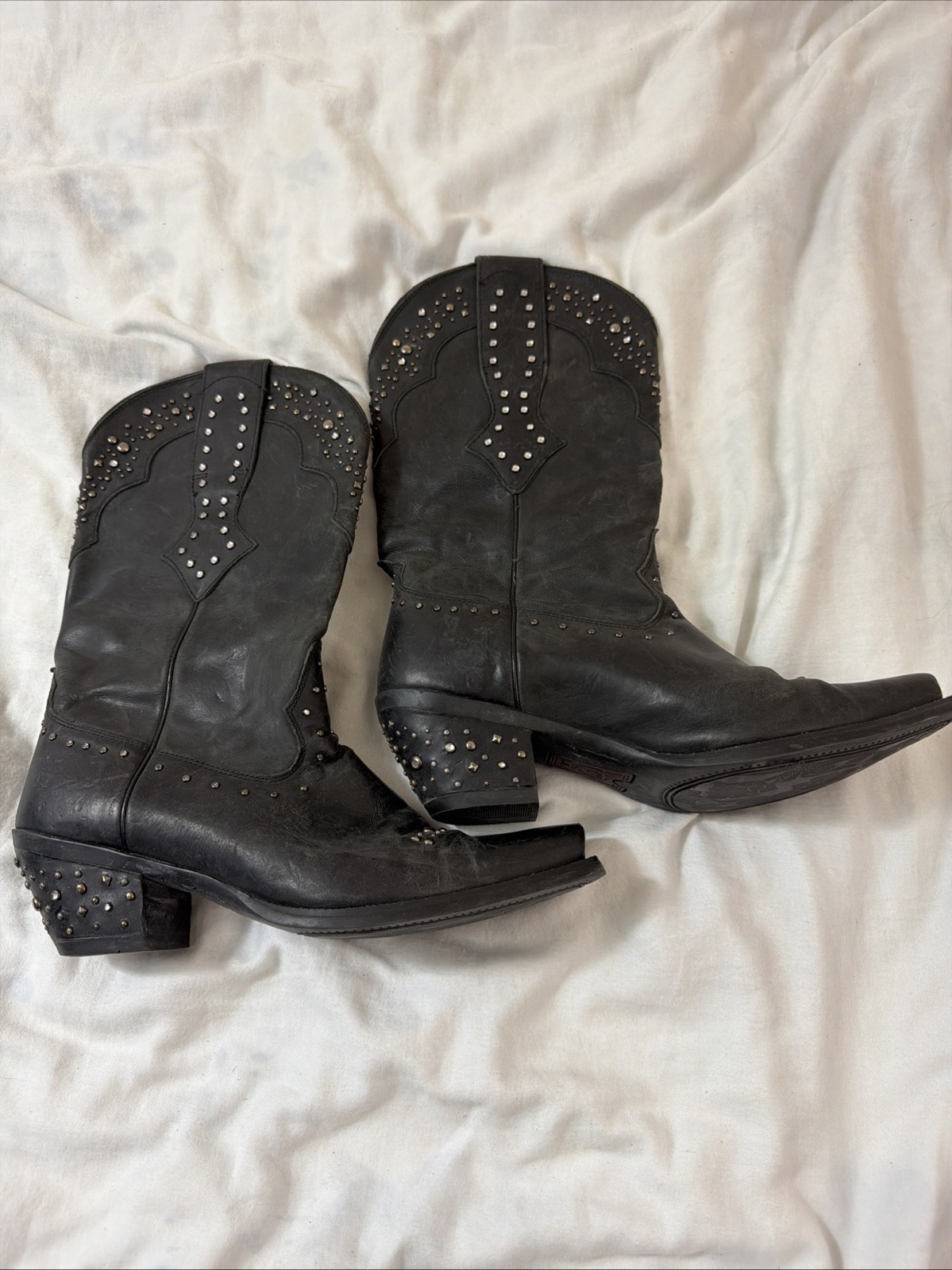 Ariat Women – Size 7.5 B – Black Rhinestone Snip Toe Cowboy Boots Style 10010958