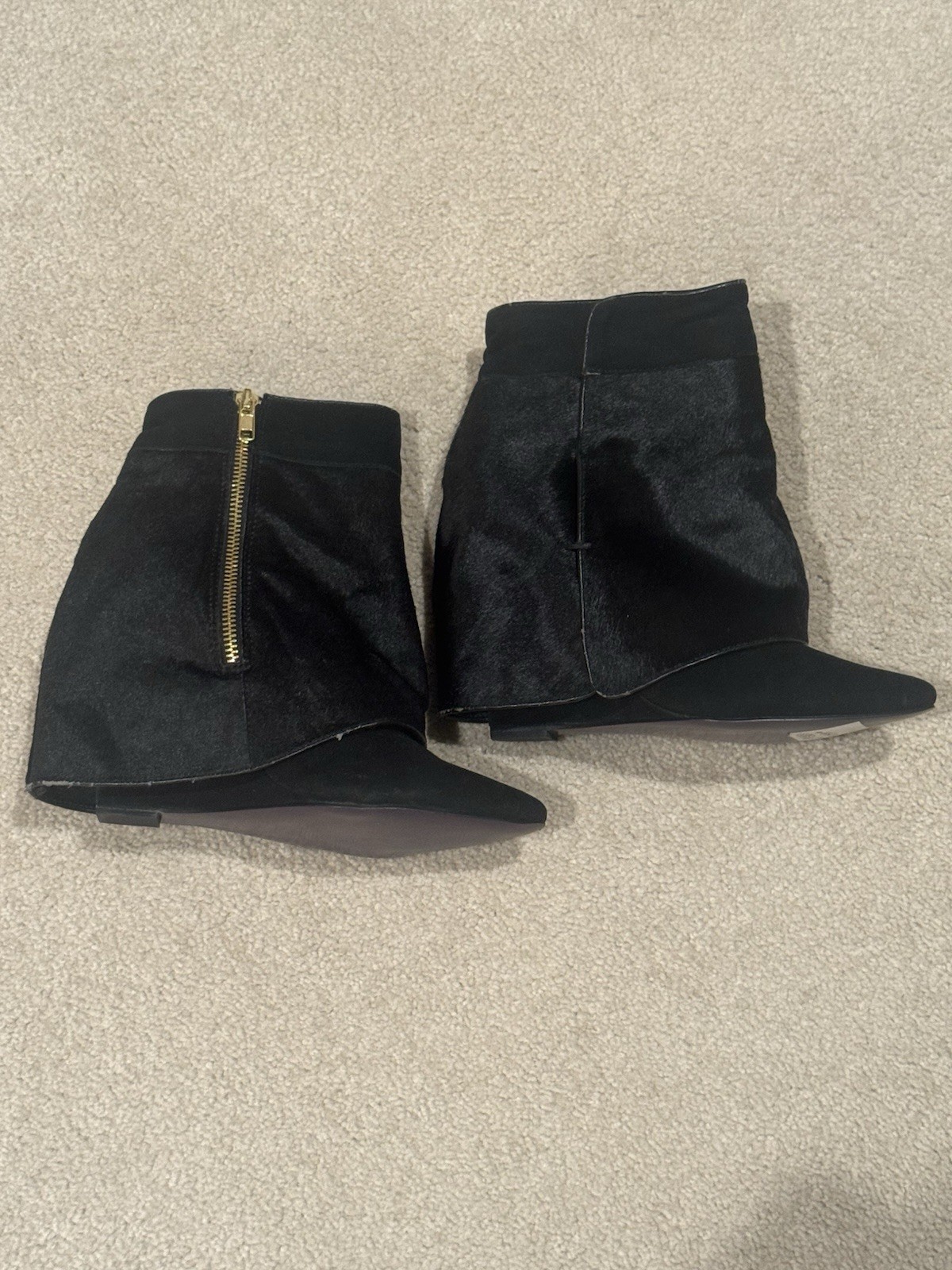 NEW London Trash Women’s Size 5 Black Calf Hair Wedge Boot Gold Zipper shoe