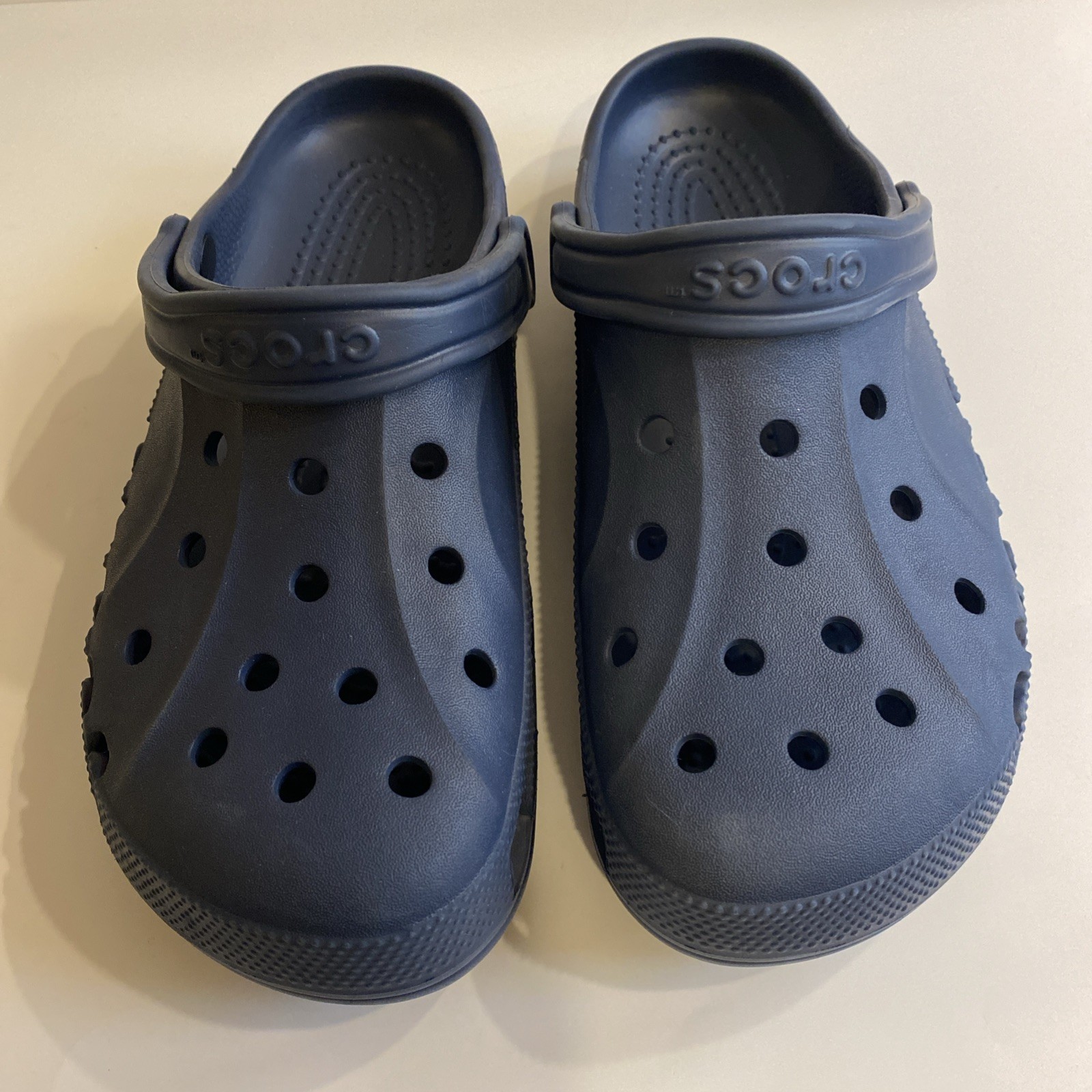 Crocs Unisex Adult Classic Slip-On Lightweight Clogs With Heel Strap W11-M9