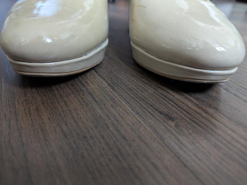women clarks heels beige patent leather 38 #1PDH