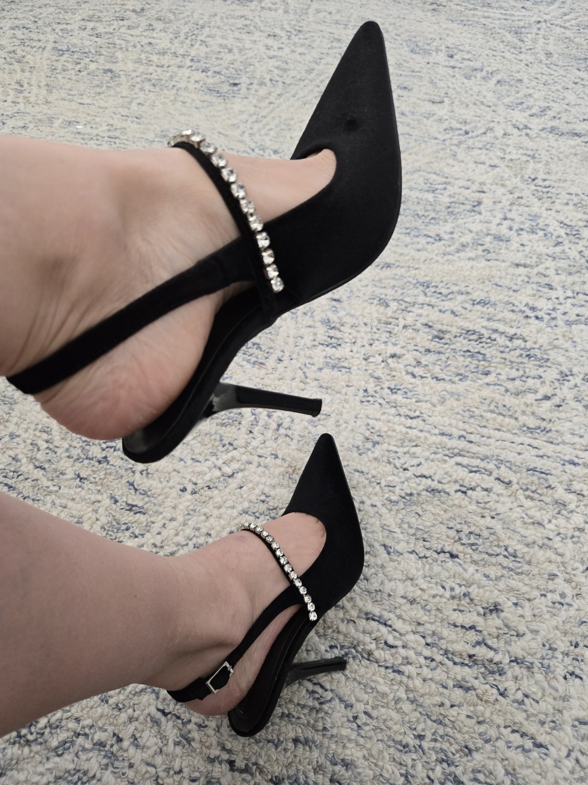 FASHION NOVA Size 7.5 Slingback Kitten Toe High Heels Velvet Pumps Rhinestones