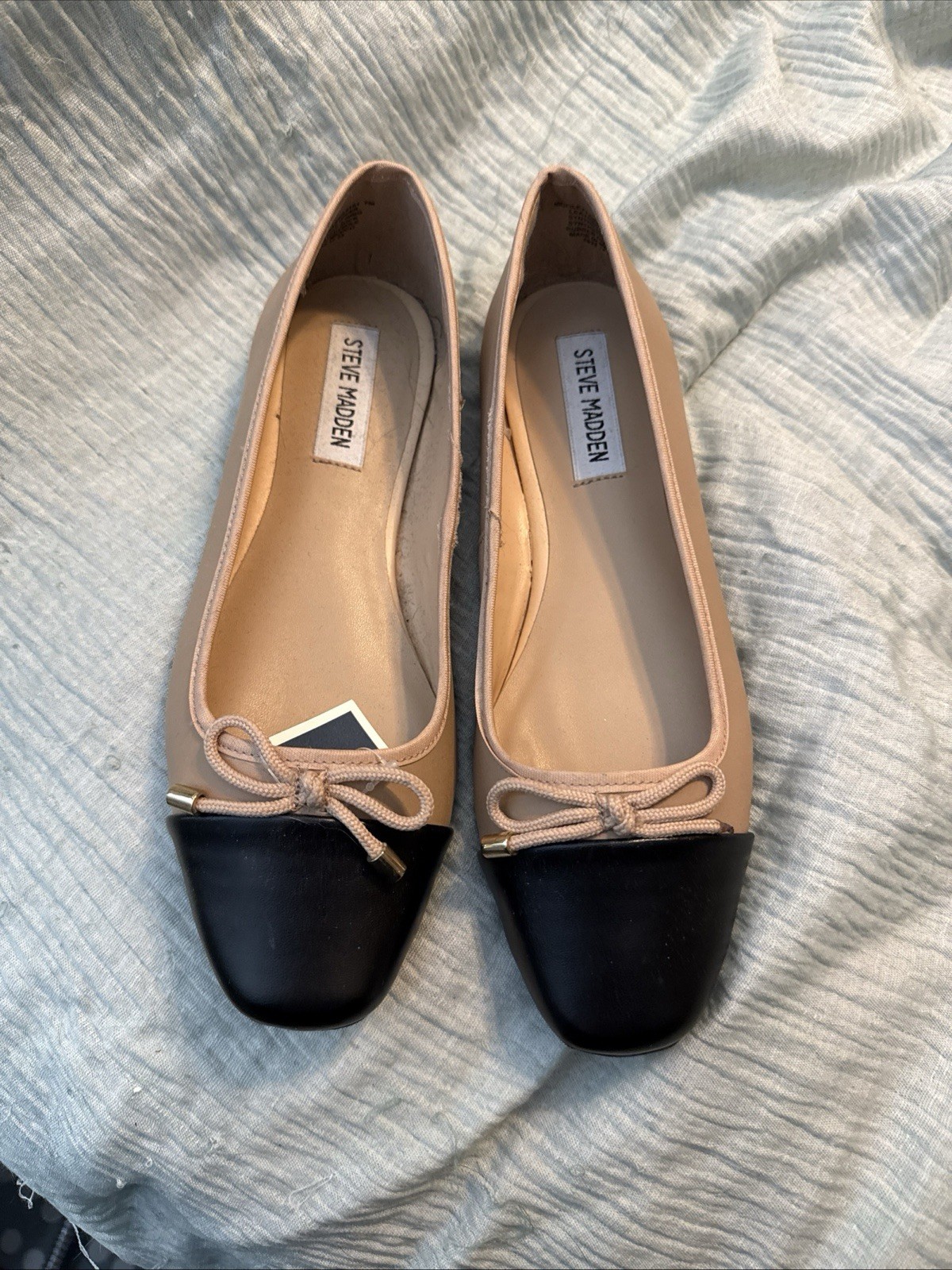 Size 7. Steve Madden Ellison Nude & Black NWT. READ DESCRIPTION/SEE PHOTOS