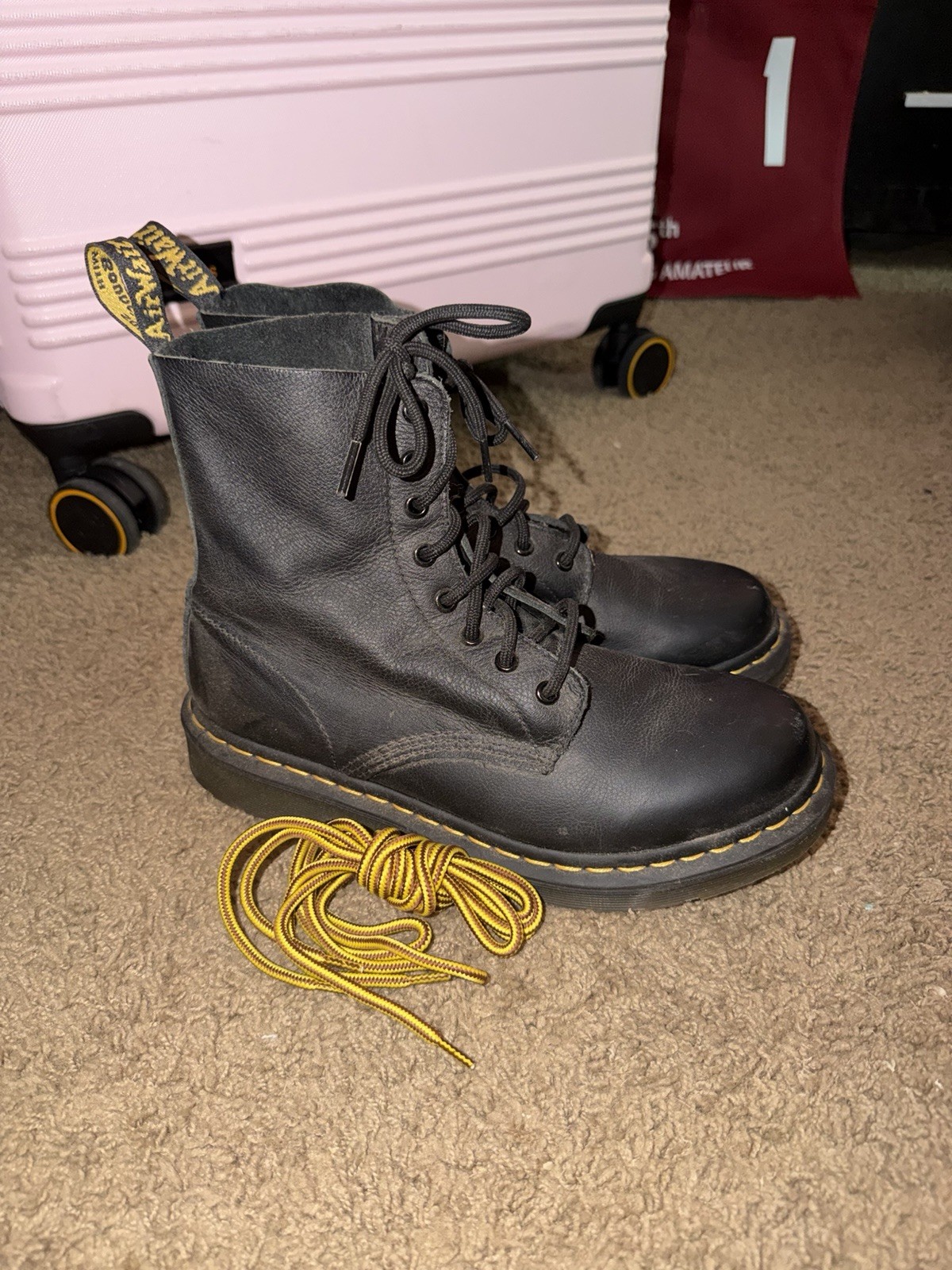 Dr. Martin Pascal Virginia Leather Lace Up Boots. Size 9