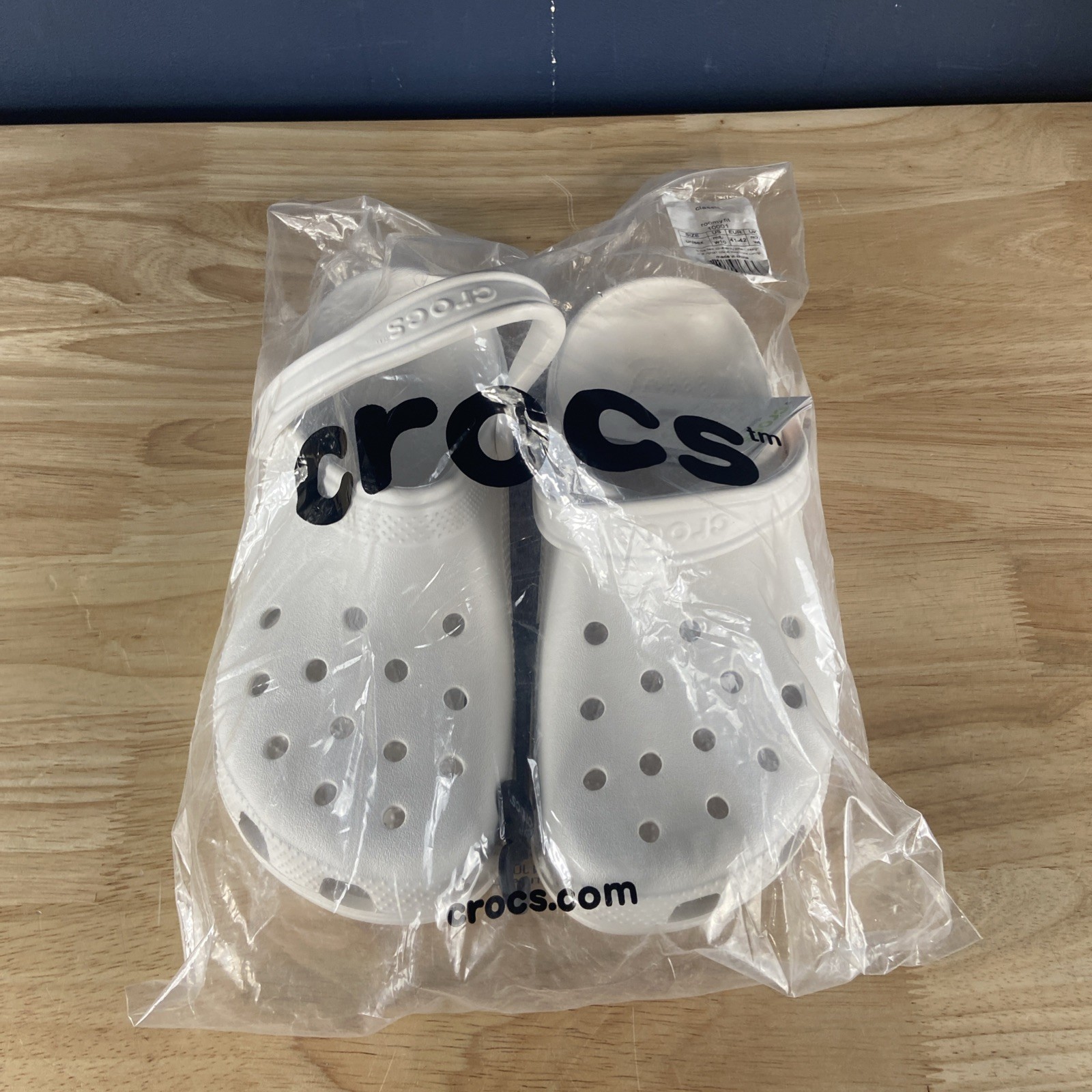 Crocs Classic Clog – White – Women W10 / Men M8 – Brand New