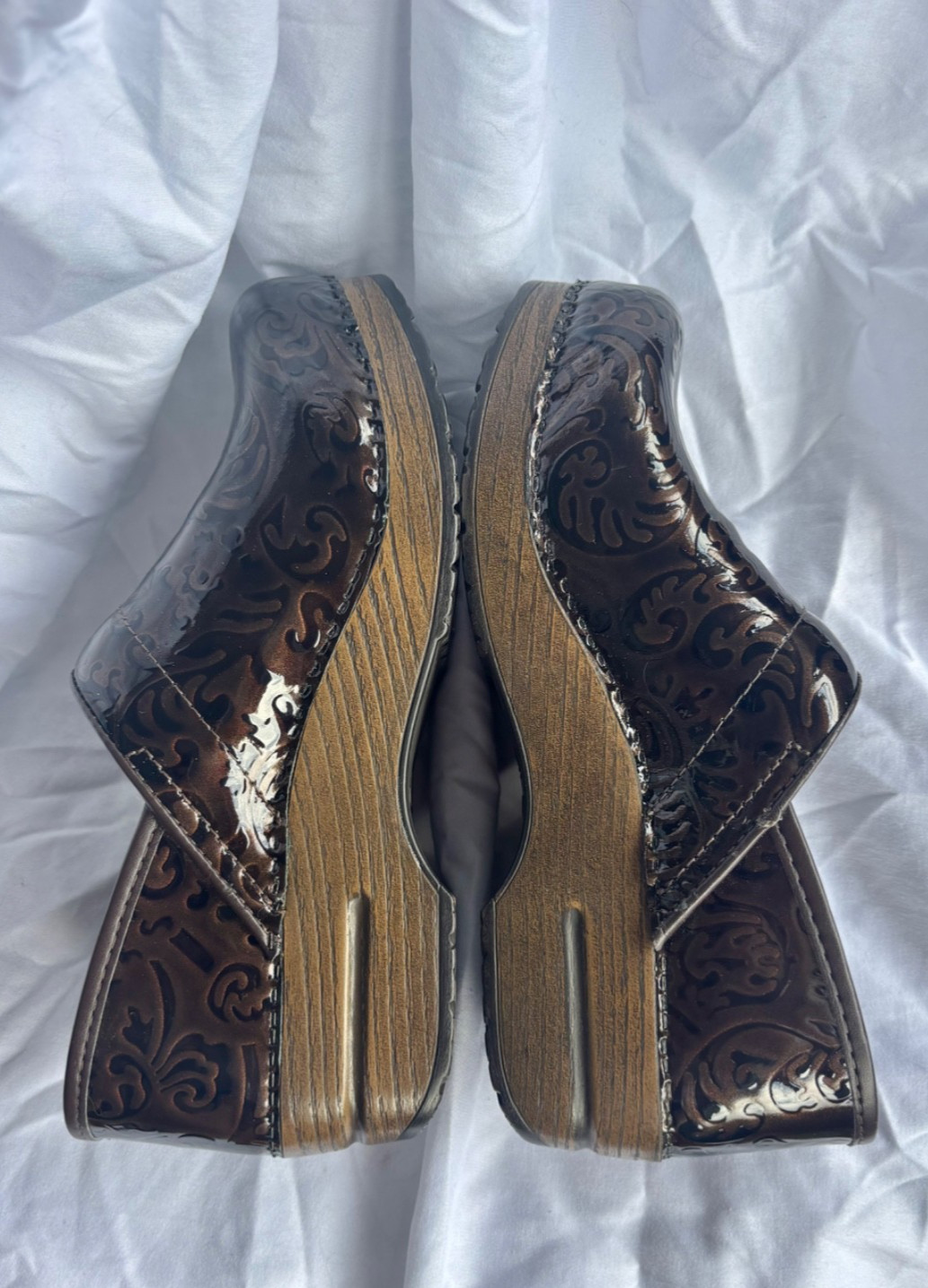 Dansko Brown Tooled Leather Clogs Paisley Floral Women’s Size 38 EU 7