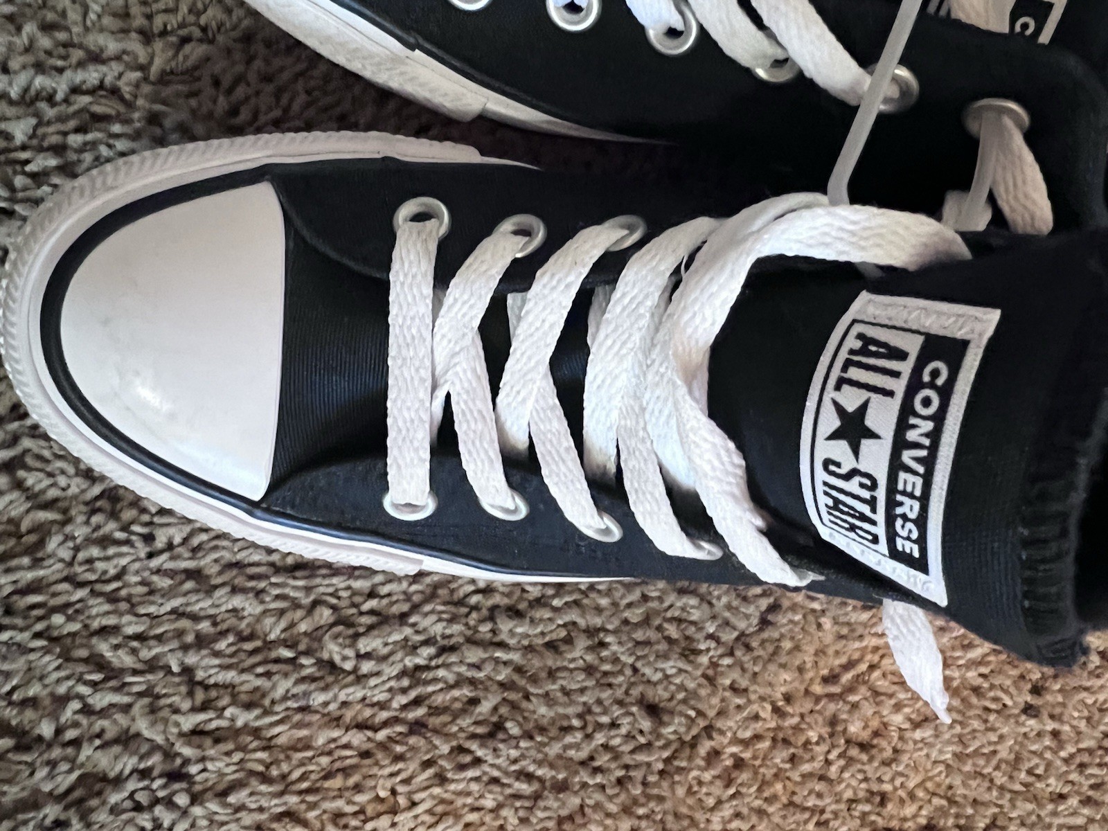 Chuck Taylor All Star Madison Low Top sneakers US Size 9 EUC Excellent Condition