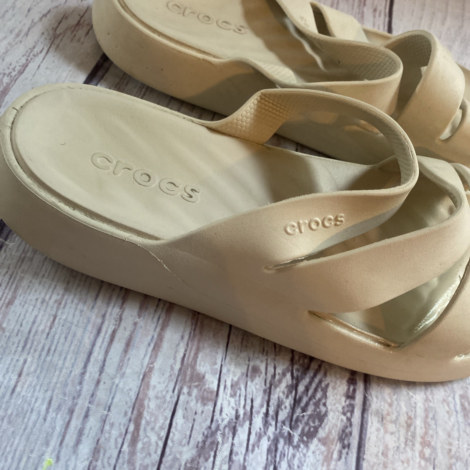 Crocs Womens Getaway Beige Strappy Slide Waterproof Comfort Platform Sz 6