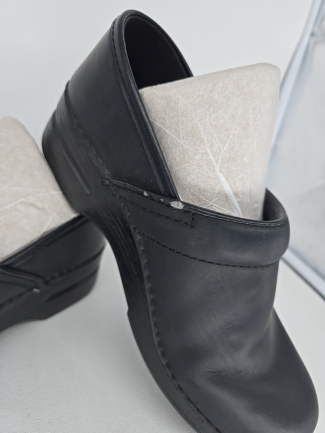 Dansko Shoes Women’s Size 38 US 7.5-8 Black Leather Nursing Clogs ~ READ SEE PIC