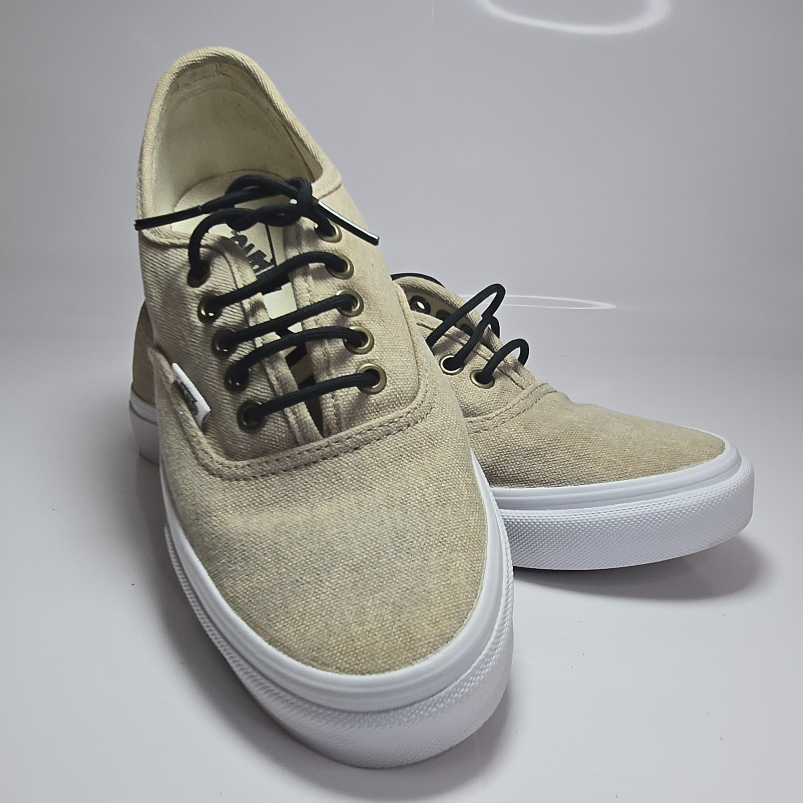 UnisexVansLow Top Canvas Lace-Up Sneakers Men’6.5Wo’s8 Beige/White/Black Solid