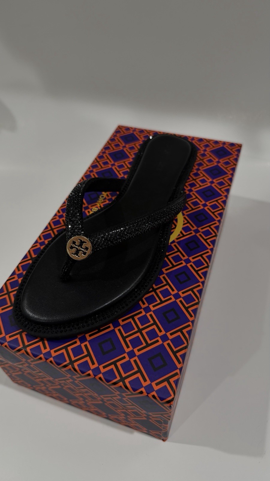 Tory Burch Black Leather Thong Sandals Logo Glitter Slip On Women US 8 New Box
