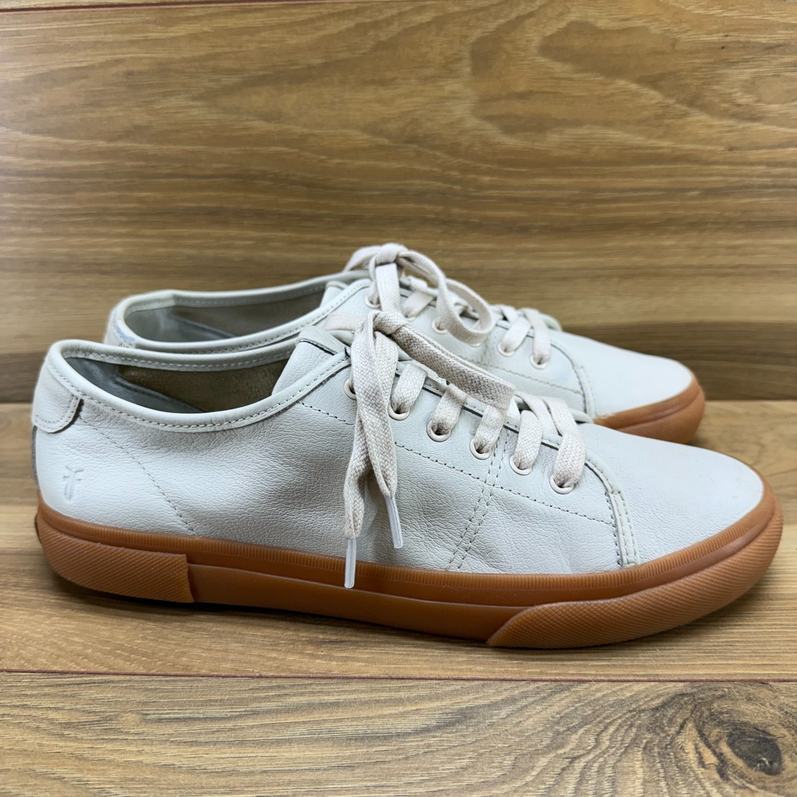 FRYE Gia Low Lace Up Sneakers Womens 9 M Cream Leather Casual Travel Boho Walk