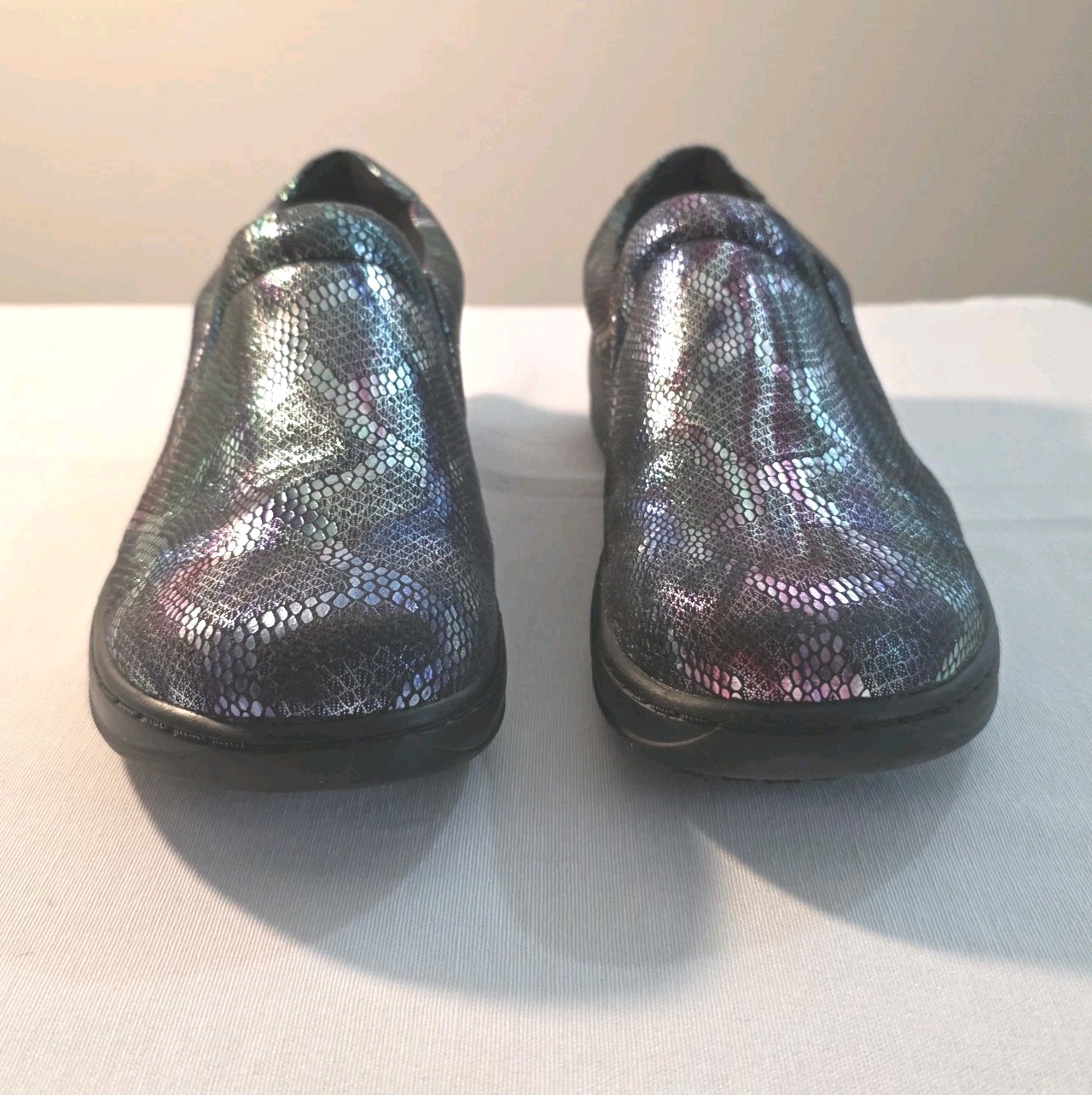 Spring Step Womens Clogs Size 8 M Winfrey Aura Iridescent Printed Leather Upper