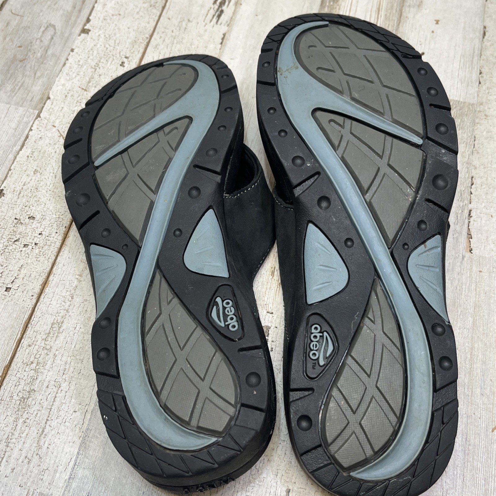 Abeo Balboa W400 Sandals Flip Flops Thongs Women’s Sz 8.5N Leather/Textile Black