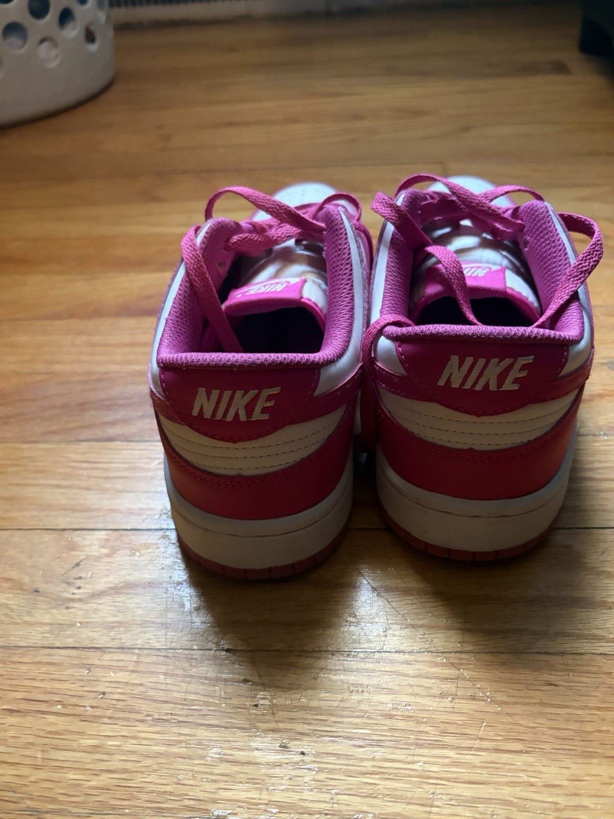 Nike Dunk Unisex Kids US 10 Pink/White Low Top Lace-Up Sneakers