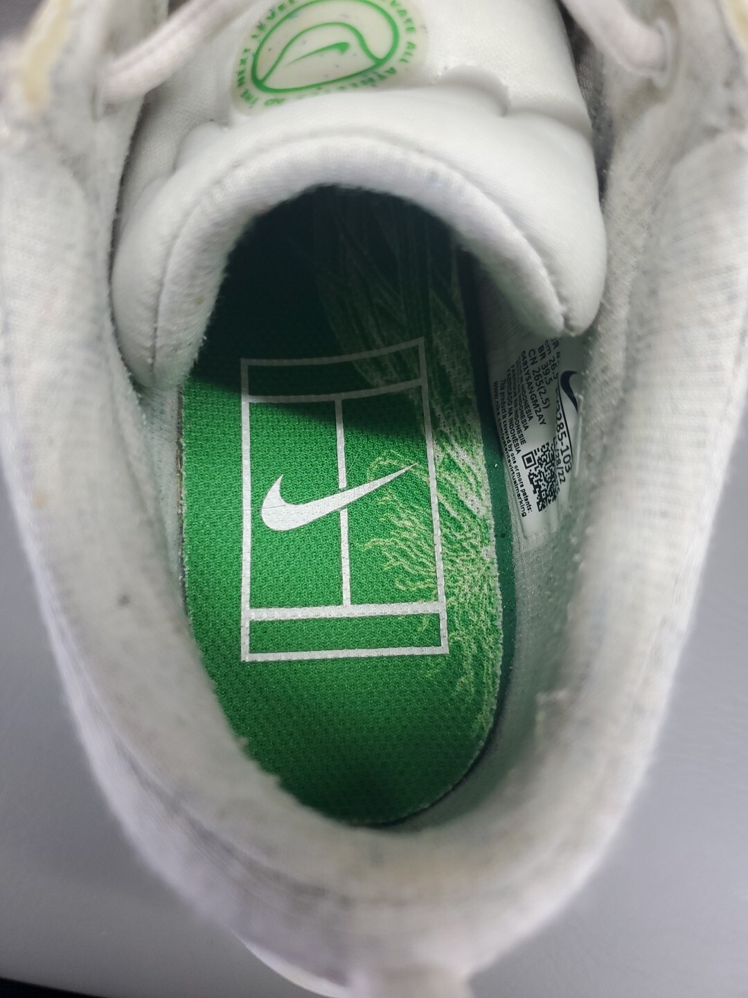 Nike Court Air Zoom Pro 8mm Womens 9.5 Off White Green Tennis Shoes DV3285-103