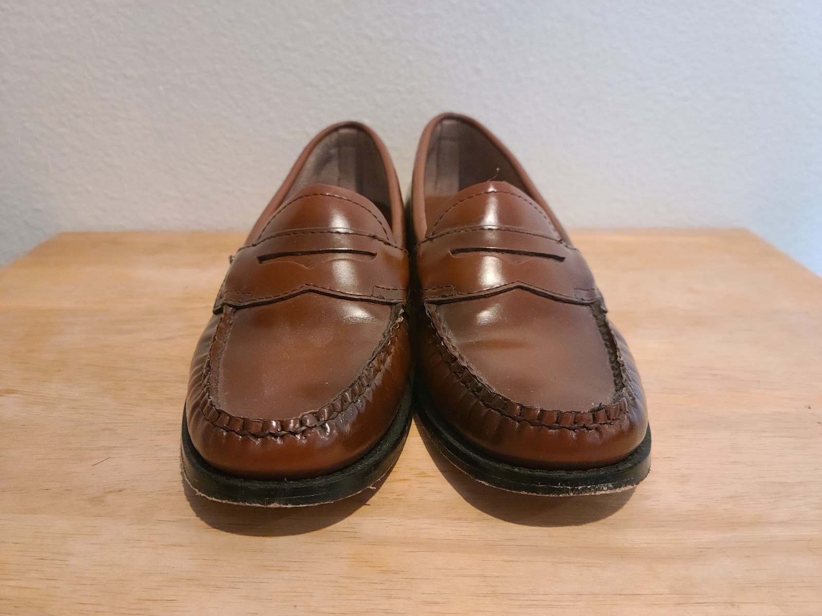 G.H. Bass & Co Women’s Weejuns Penny Loafers Brown Leather, Size 6M