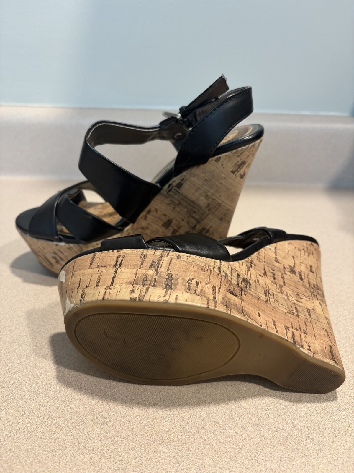 G by GUESS Women’s 5 Black Strappy Leather Wedge Sandals Cork Insole Logo