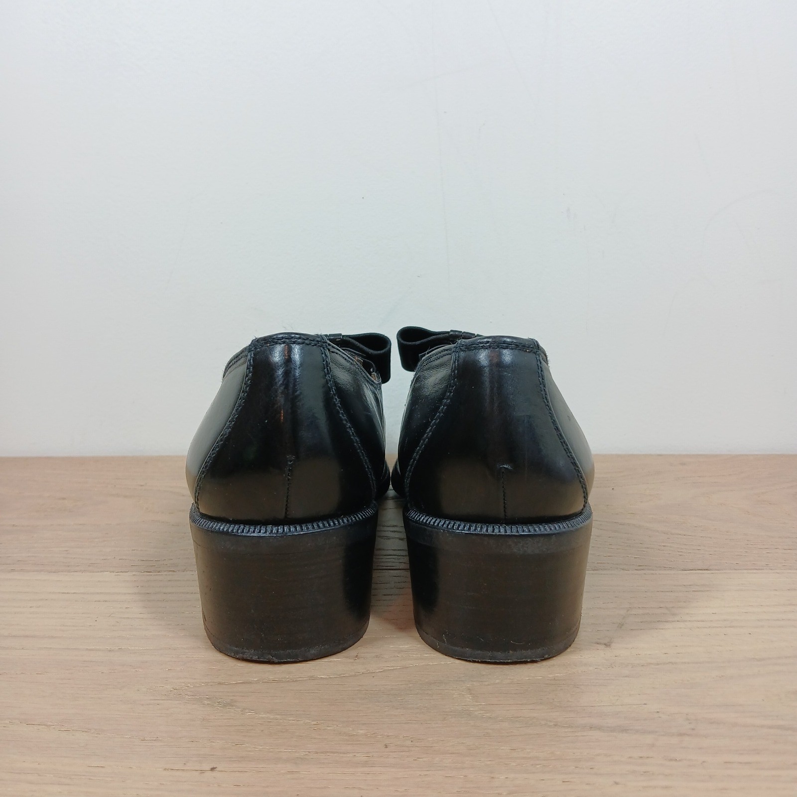 Stuart Weitzman Loafers Women’s 10 Black Leather Block Heel with Grosgrain Bow