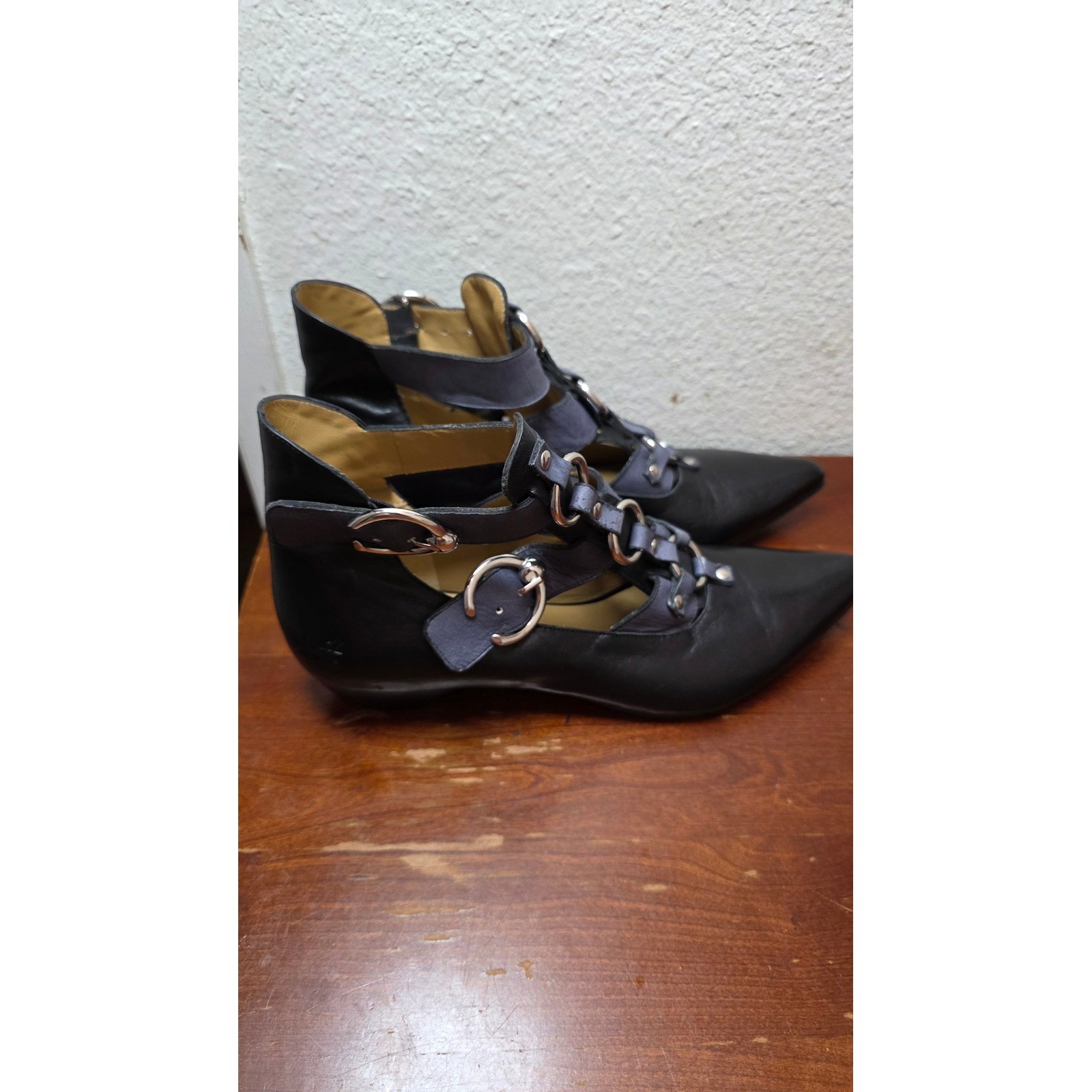 John Fluevog Ankle Boots Womens 11 Black Blue Ring Buckle Pointed Toe Victorian