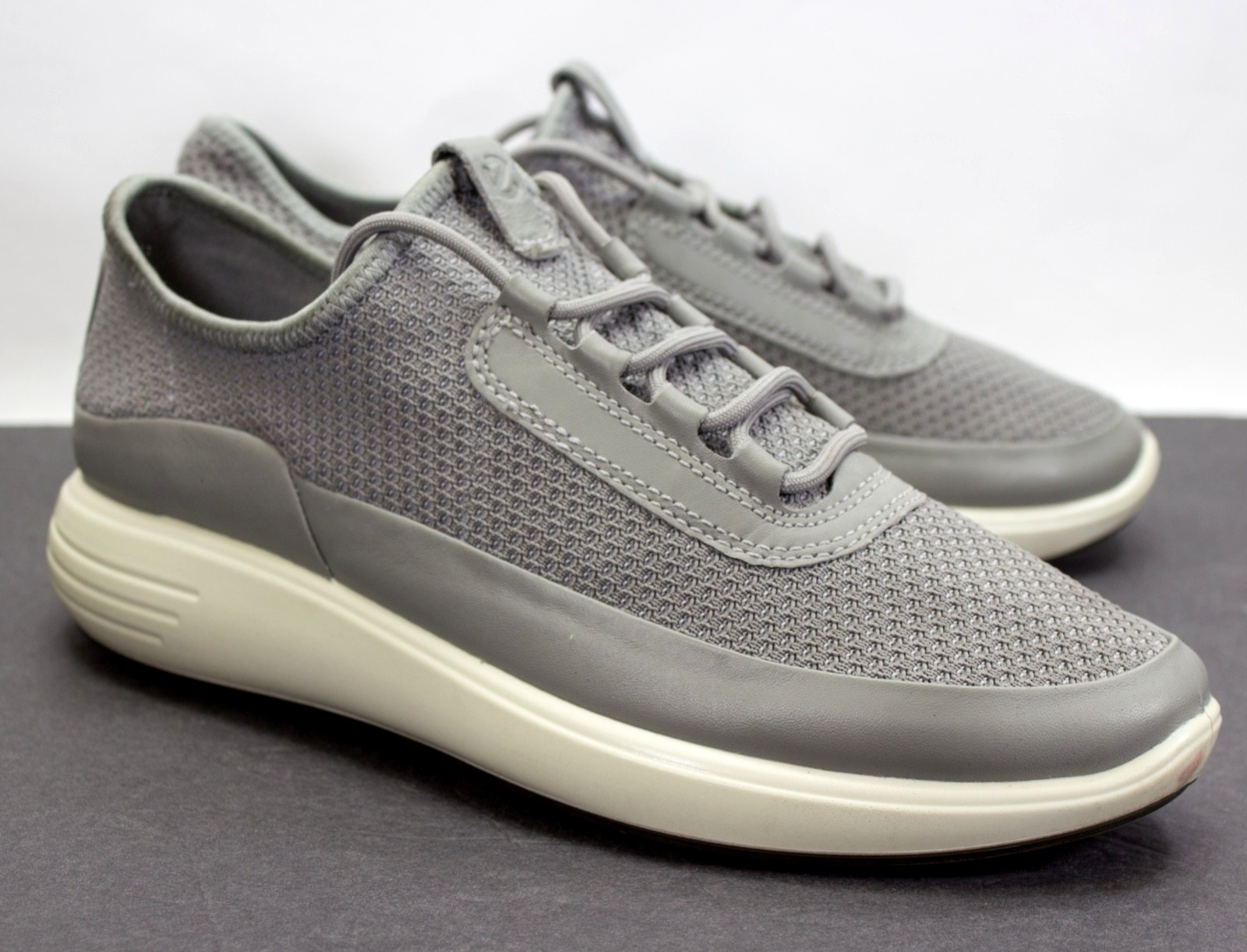 Ecco Soft 7 Runner Womens EU 40 US 9 Gray Lace Up Low Top Casual Shoes Sneakers