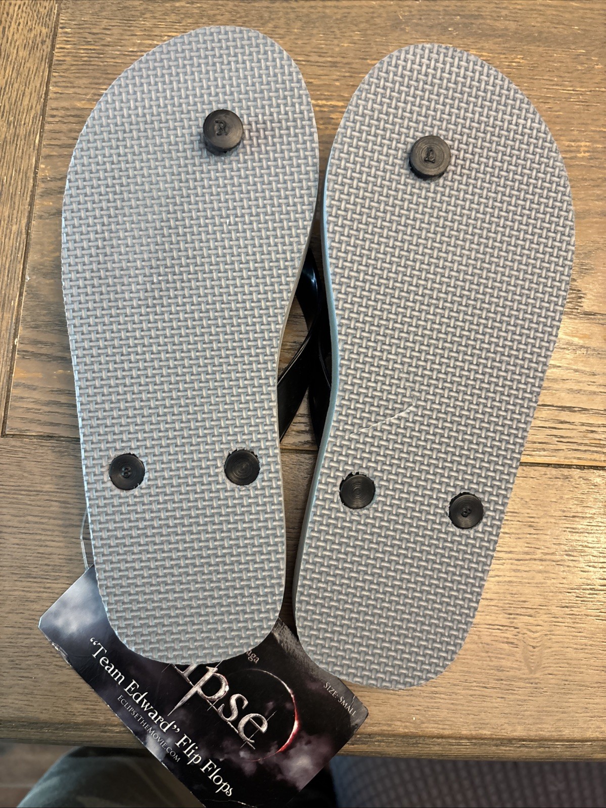 New Vintage Twilight Eclipse Team Edward Flip Flops S. 5/6 Small #612