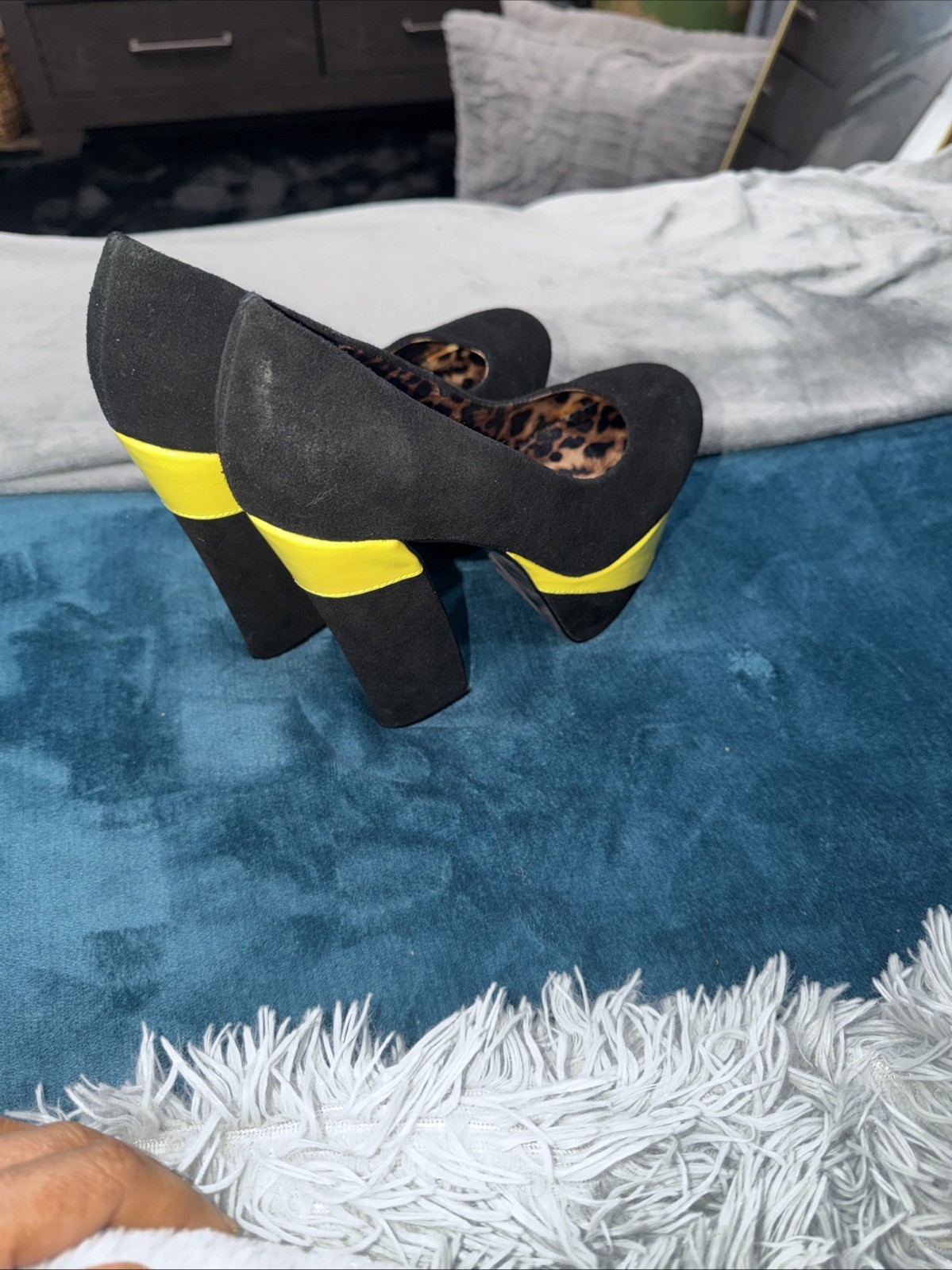 Black/yellow Betsy Johnson Genuine Suede Leather High Heels Pump Size 7.5