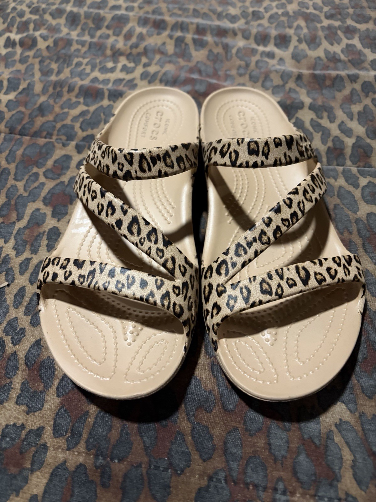 Crocs Kadee II Leopard 3 Band Straps Slip-On Slides Sandals EUC WORN ONCE 10