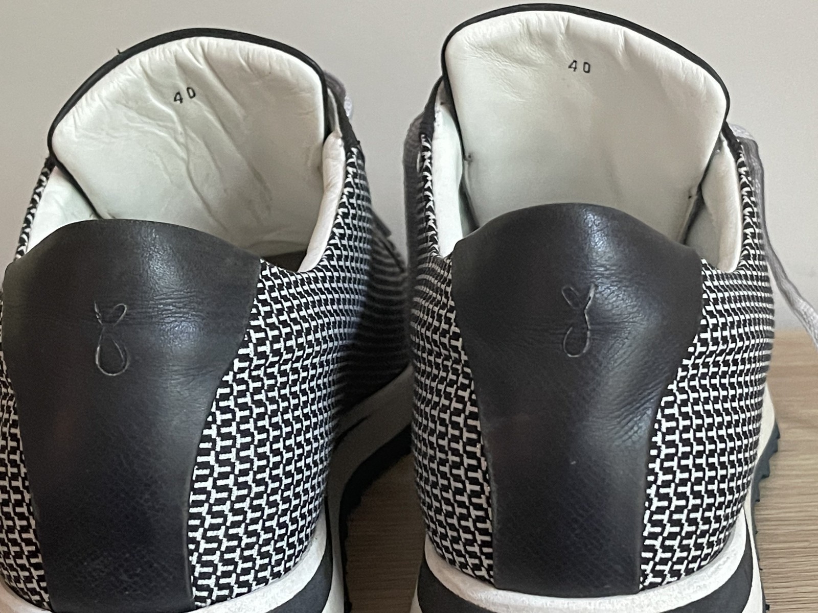 Sebastian Cruz Couture Luxury Sneakers Black White Pattern Low SZ 40 EU 7.5/9 US