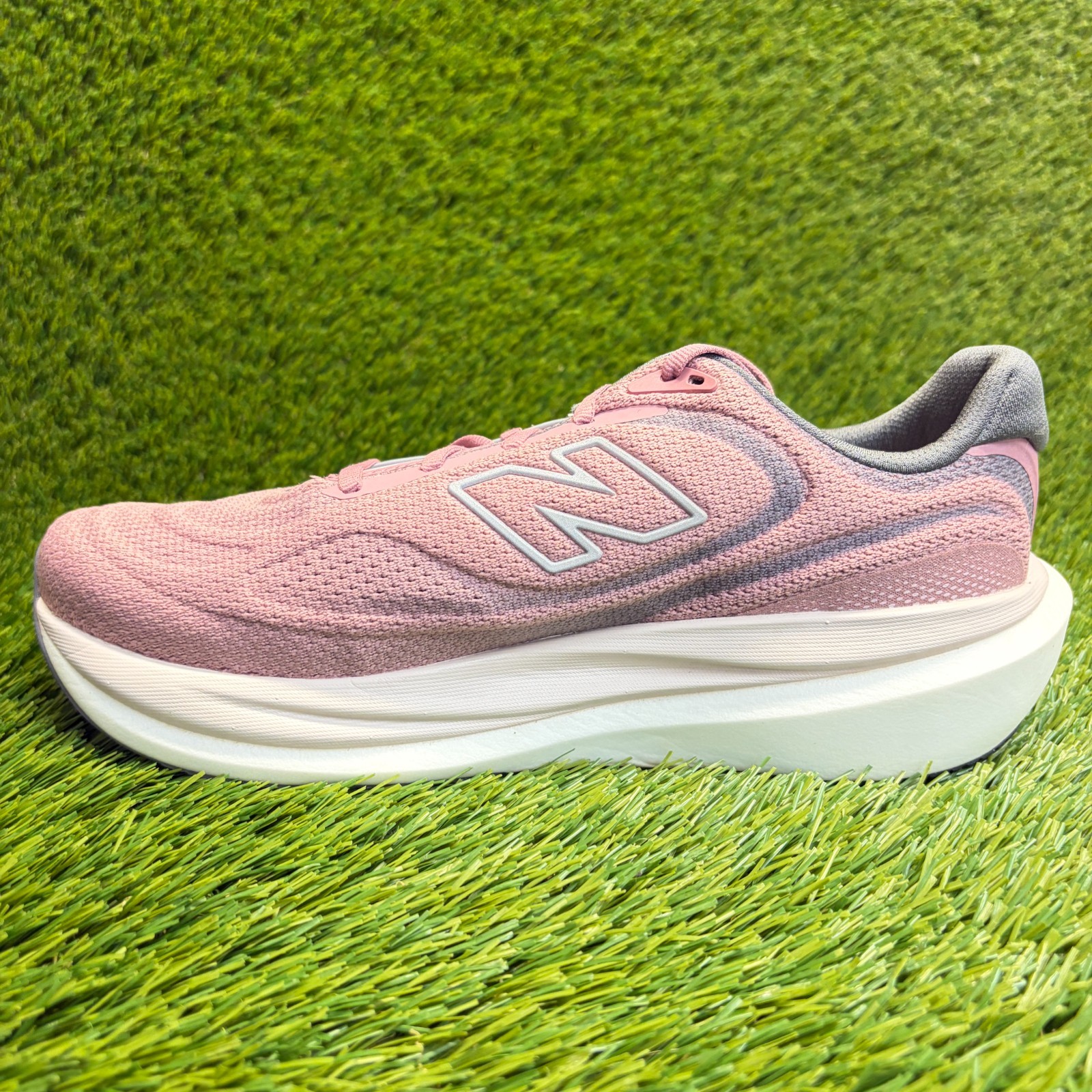 New Balance Fresh Foam X 1080v15 Womens Size 10D Pink Running Shoes Sneakers