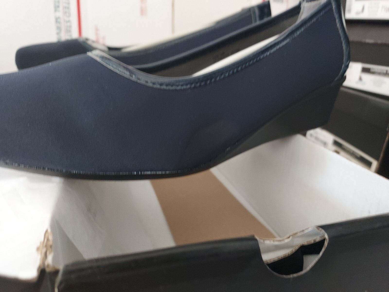 LONDON FOG Chester NAVY BLUE Neoprene Dress Wedge womens size 10 M, #trl8