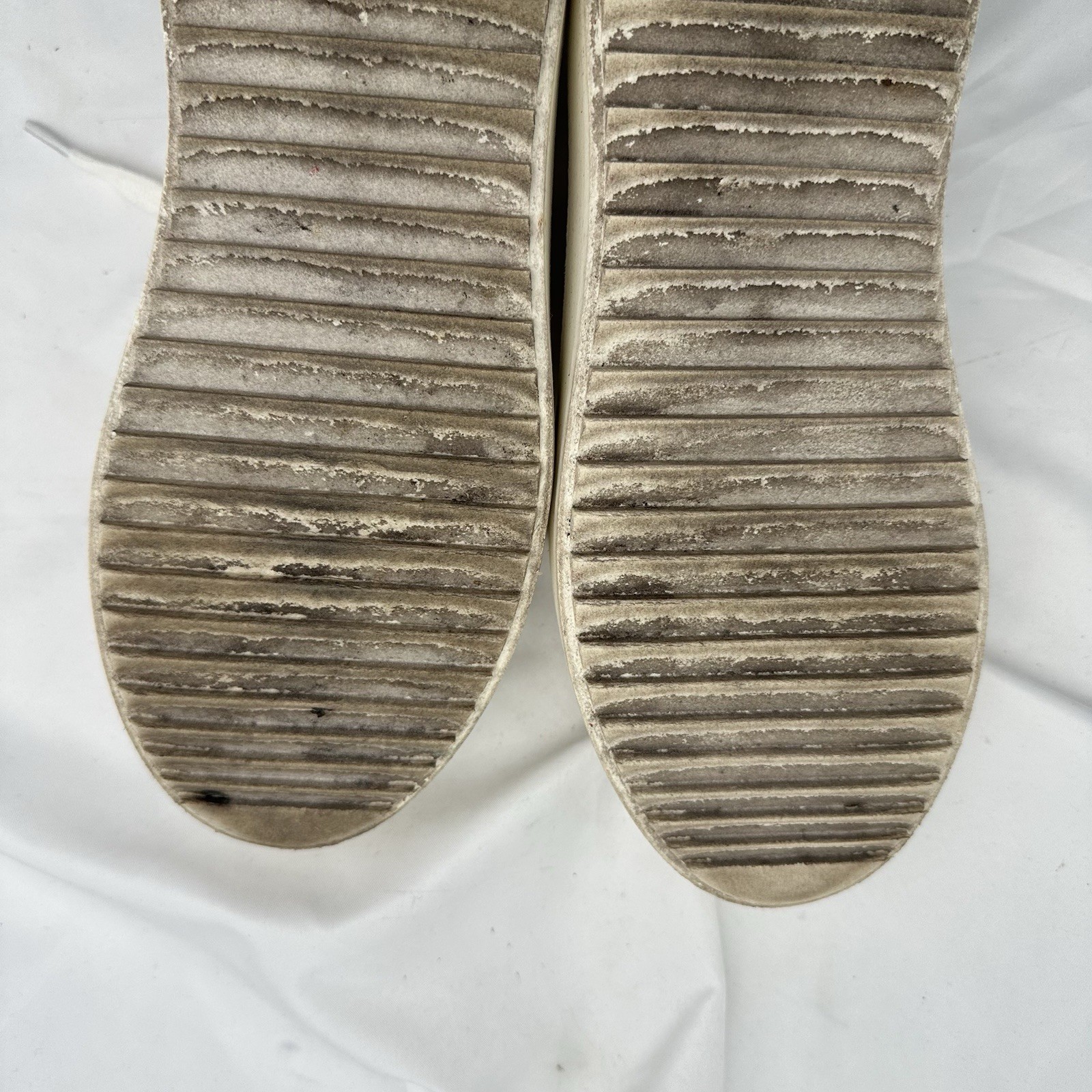 Steve Madden Womens Charlie White Fashion Sneakers 10 Medium (B,M) leather