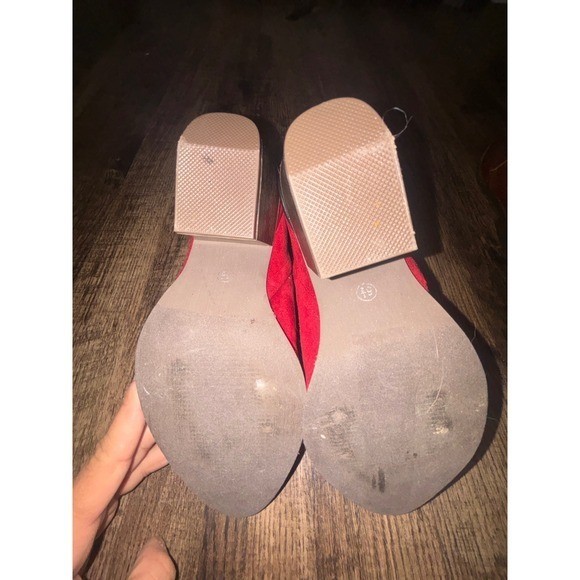 Journee Collection Red Faux Suede V-Cutout Pointed Toe Ankle Boot Block Heel 9.5