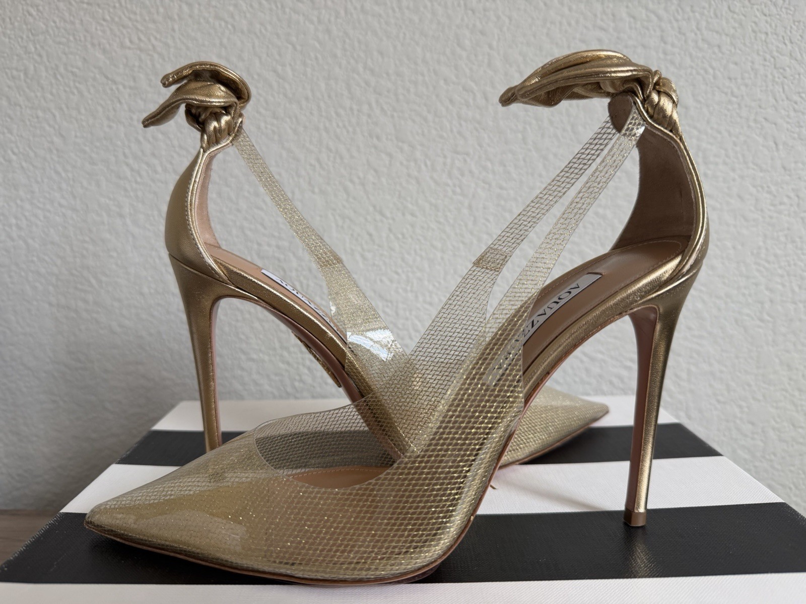 Aquazzura Gold Bow Pointed Toe Stiletto Slip On Pumps EU 38.5 Women