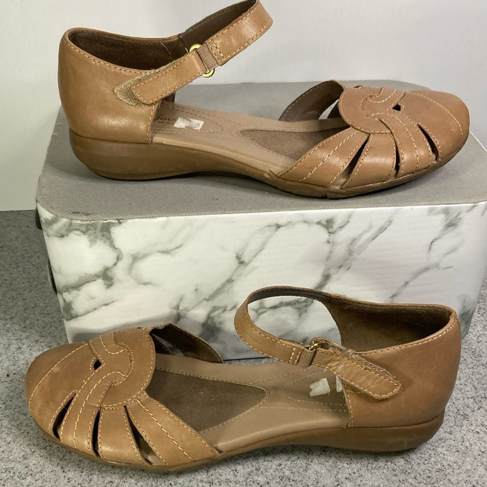 Size 8 Natural Soul by naturalizer. Nude‎ colored sandals Maryjane Box 6