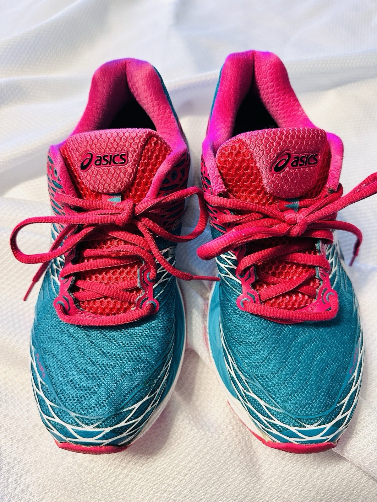 ASICS GEL-Nimbus 18 Women’s Running Shoes – US 8