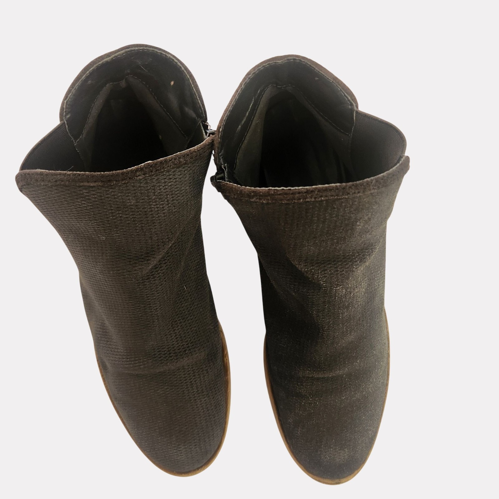 Black Textured Ankle Boots Wooden Heel Side Zippers Size 10 Womens city college