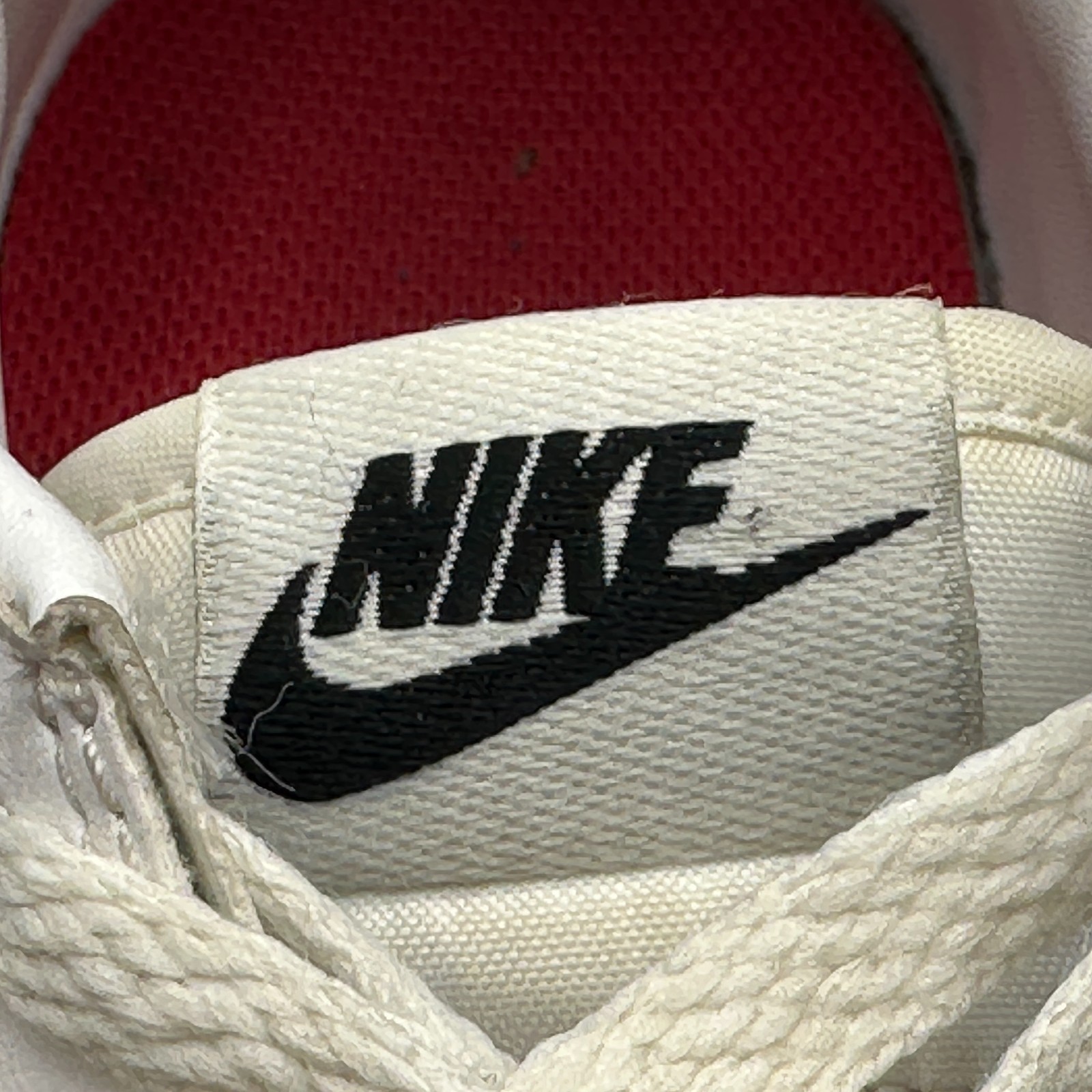 Nike Classic Cortez Forrest Gump Sneakers Shoes Women’s Size 7 White Red