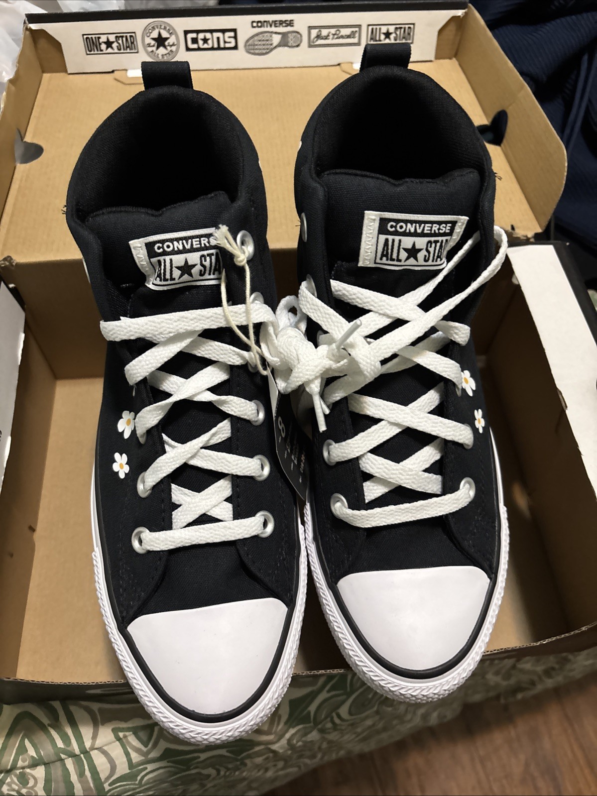 Black Embroidered Flower Converse High Top Chuck Size 8 Men 10 Women Shoes NEW