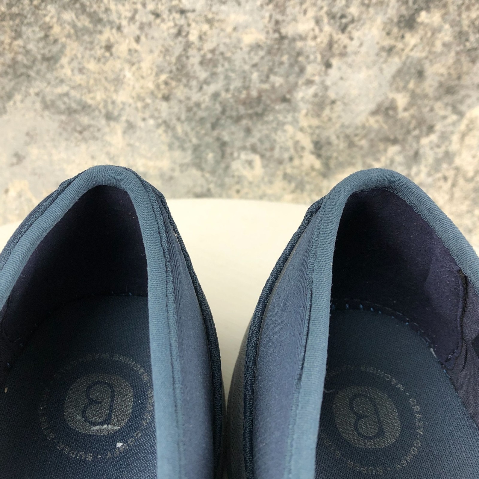 BZees Women’s Size 9.5M Lollipop Navy Blue Slip On Lightweight Casual Shoes