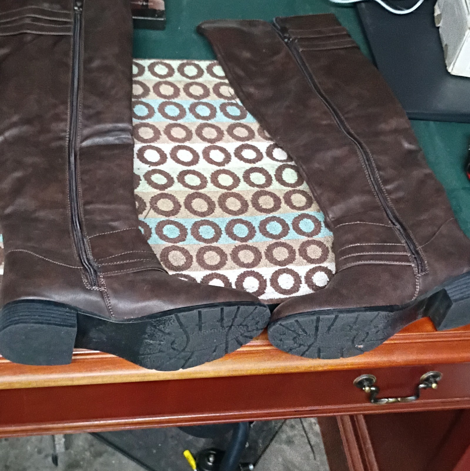 JustFab Robienne Brown Knee High Riding Boot Round Toe Zip Buckle Straps US 8