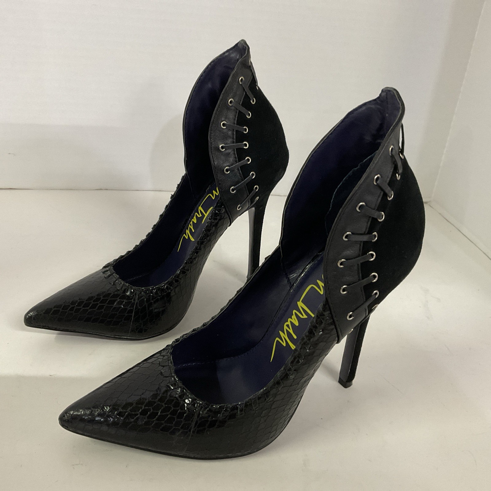London Trash Dani Women’s Black Stiletto High Back Pumps Sz 7