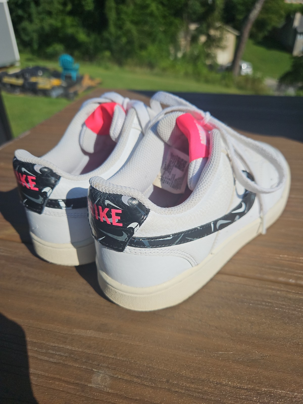 Nike Court Vision Low DM8079-100 Womens 8.5 White Pink Black Sneakers