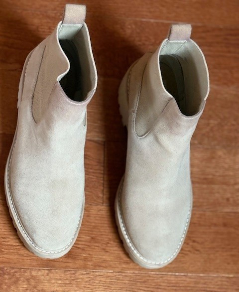 Dolce Vita Booties | Tan Suede | Pull Up | Rubber Platform Sole | Size 7