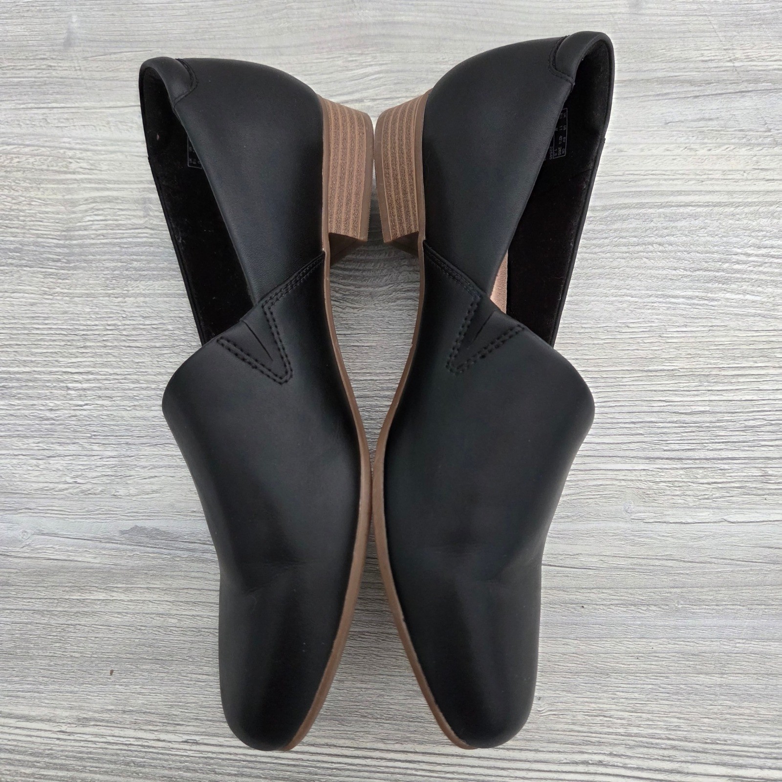 Clarks Loafers Black Ultimate Comfort Leather Slip On Womens 11