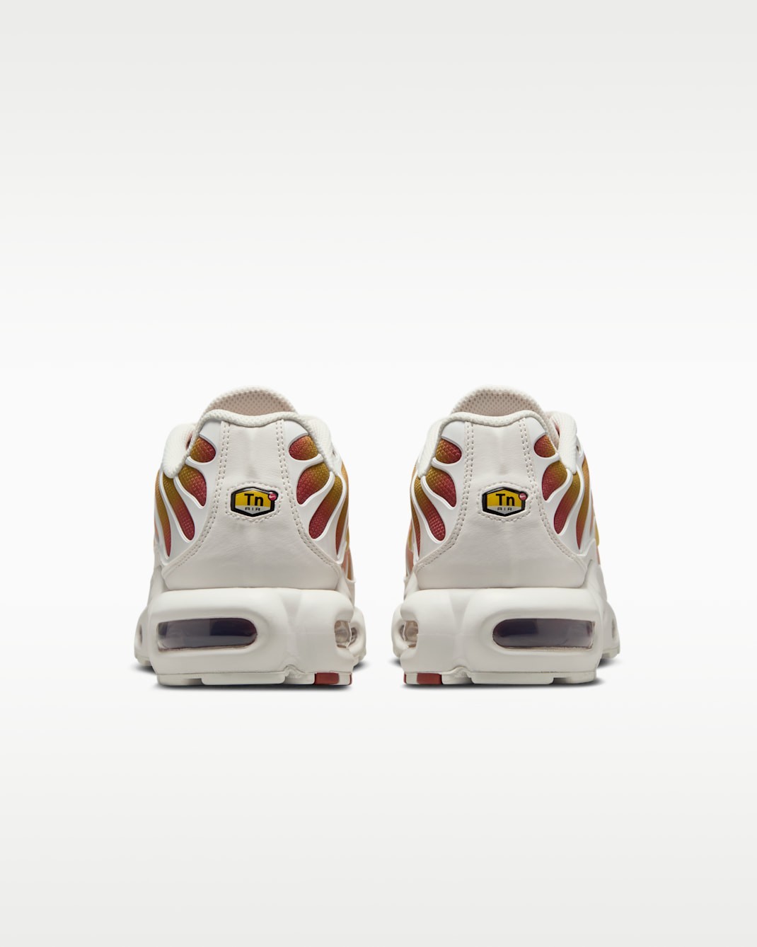 NIKE Women’s Air Max Plus DZ3670-007 Phantom Ragged Orange Peat Moss