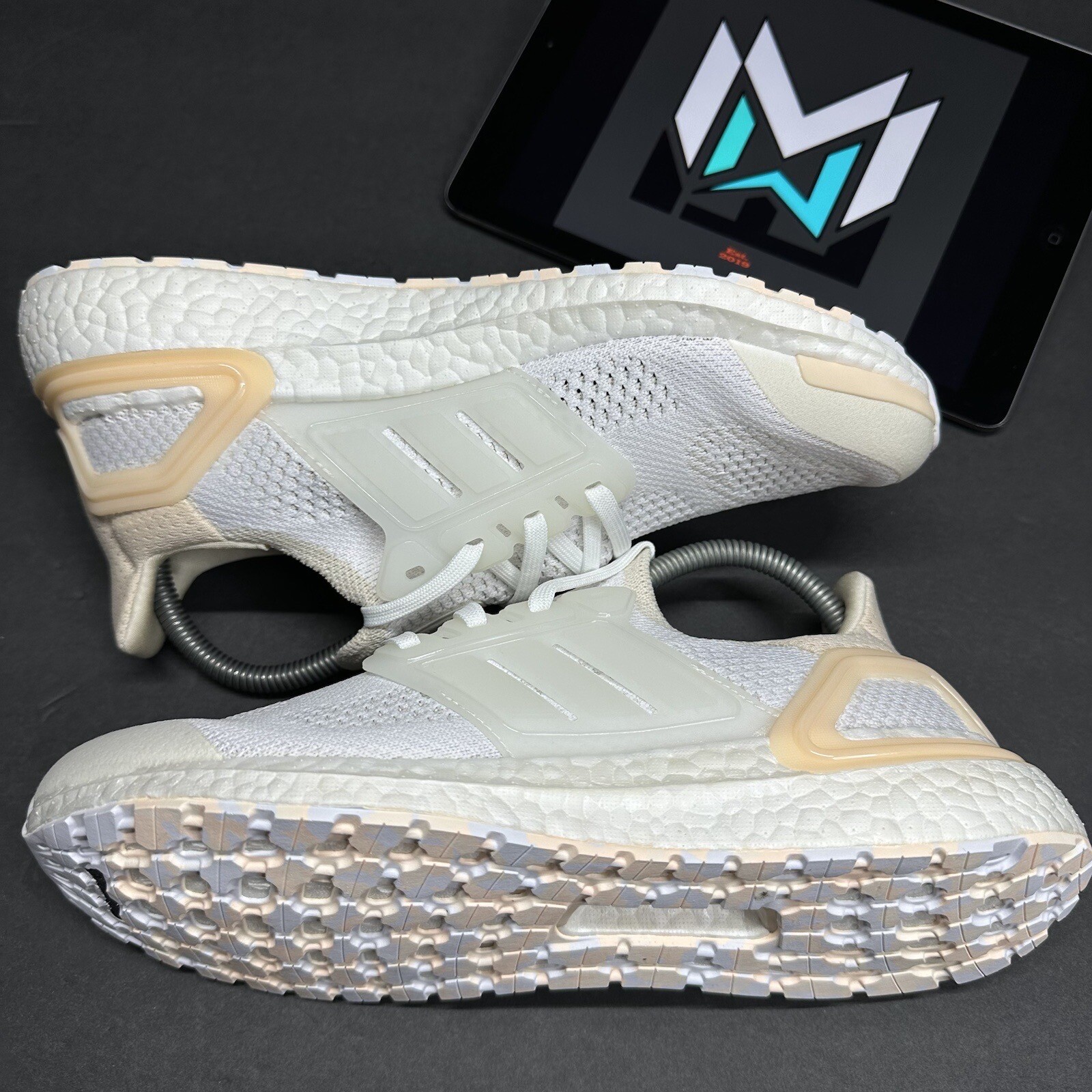 Adidas UltraBoost 19.5 DNA Running Women’s Size 8.5 White Beige GZ6469 NBY