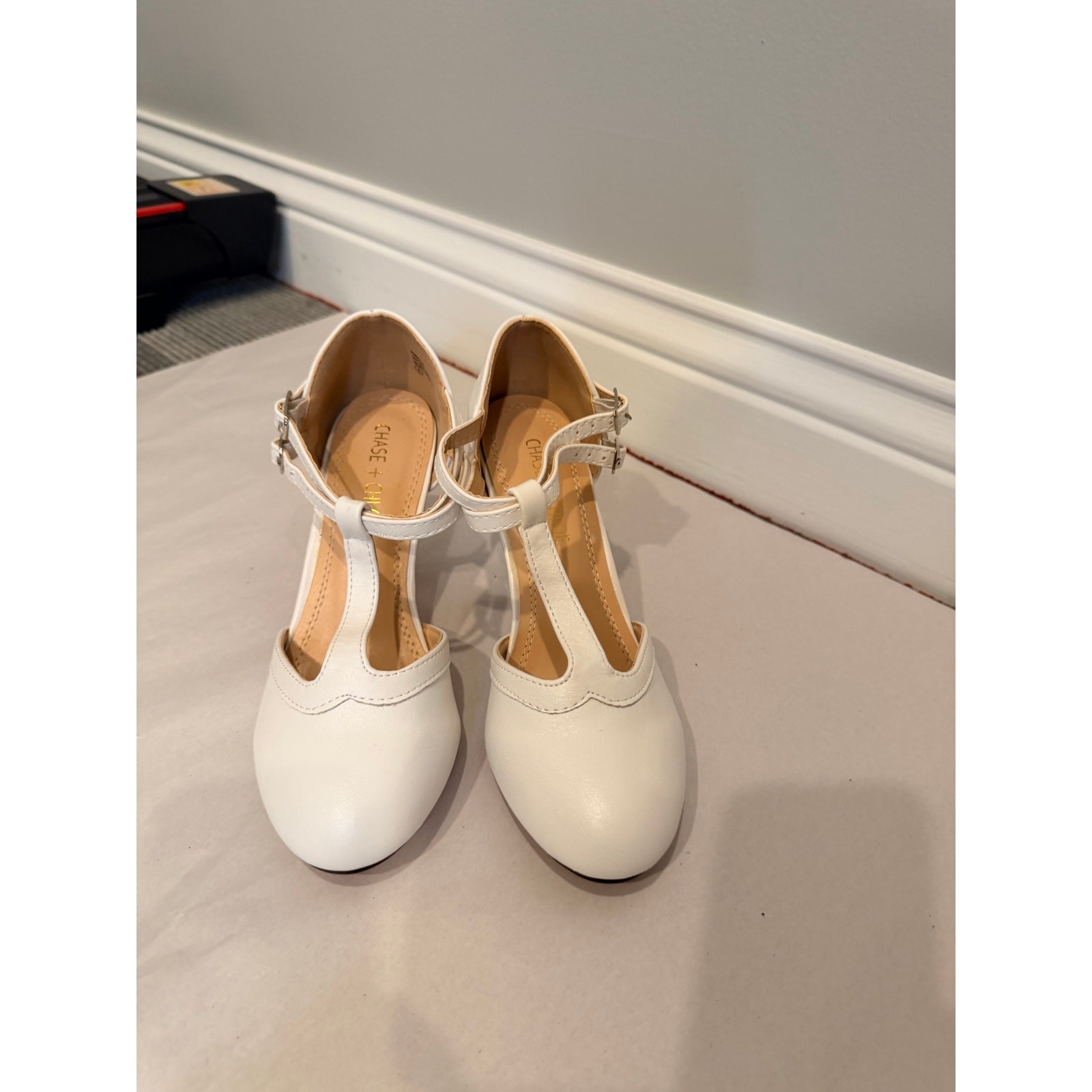Chase + Chloe White Vintage T-Strap Mary Jane Heels – Size 6 Flaw