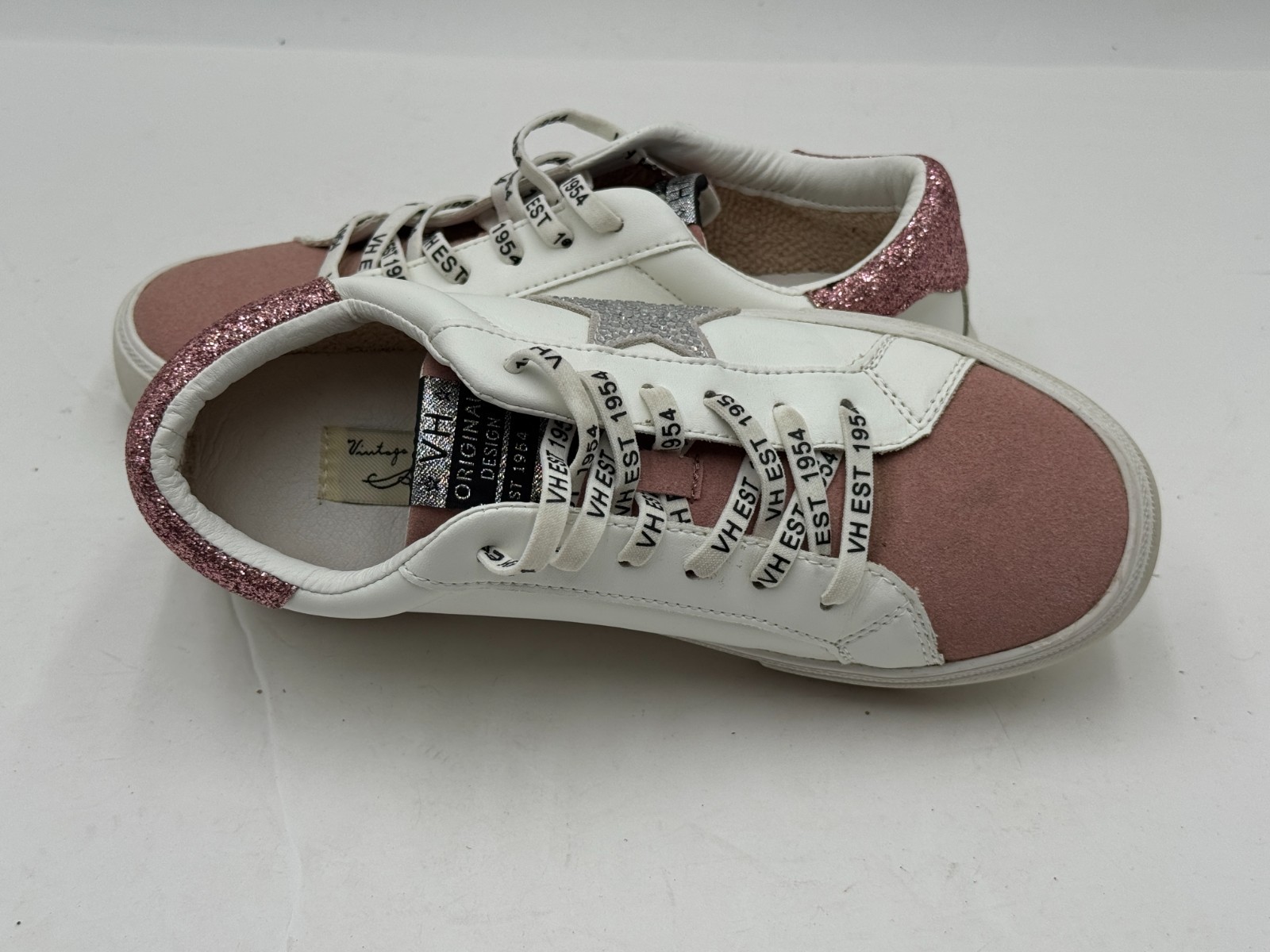 Vintage Havana Main Womens Sneakers 7 White Blush Glitter Lace Up Comfort Shoes