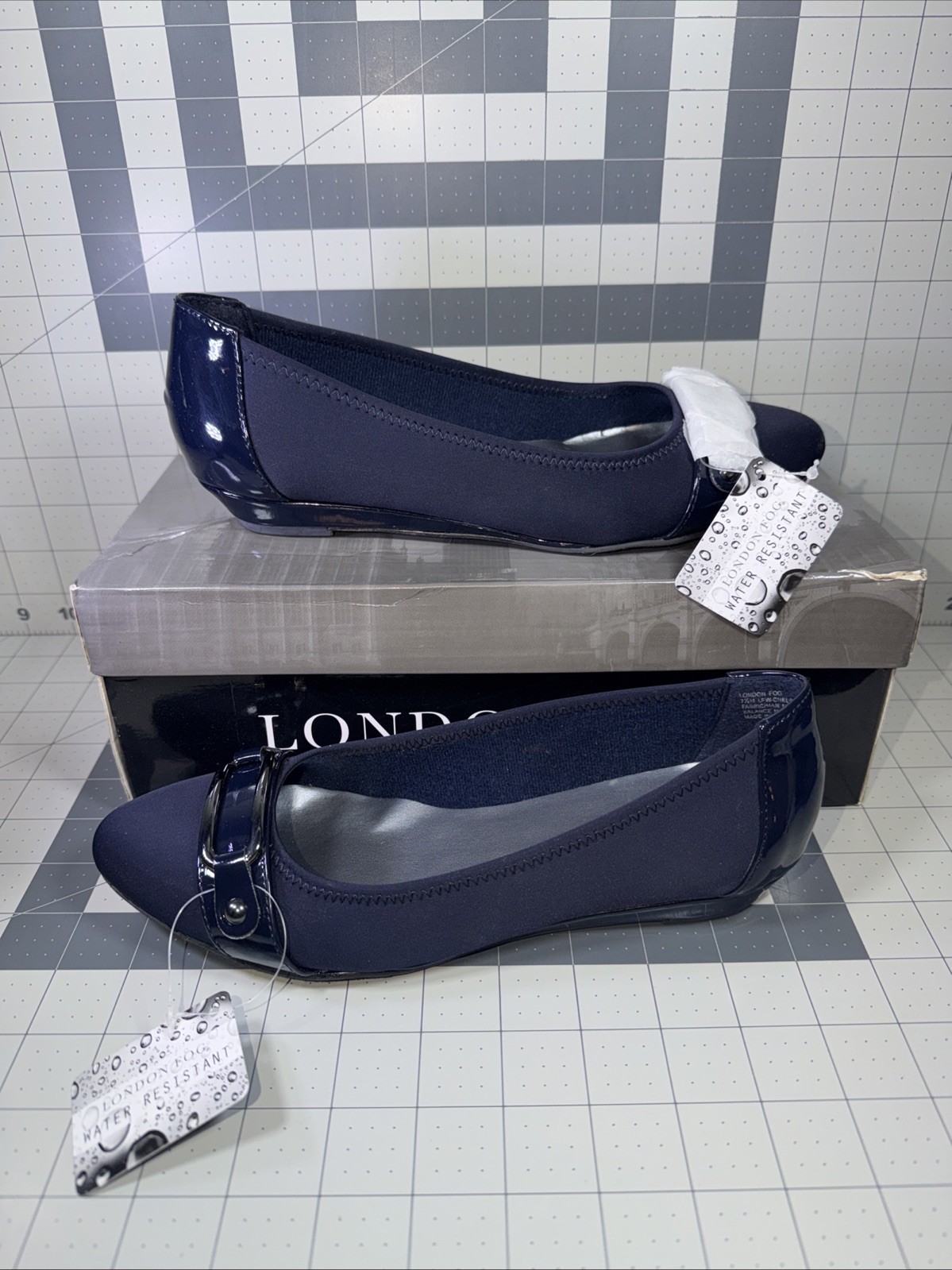 London Fog Chelsea Navy Fabric Flats Size 7.5 ZXK183 New W/ Box Water Resistant