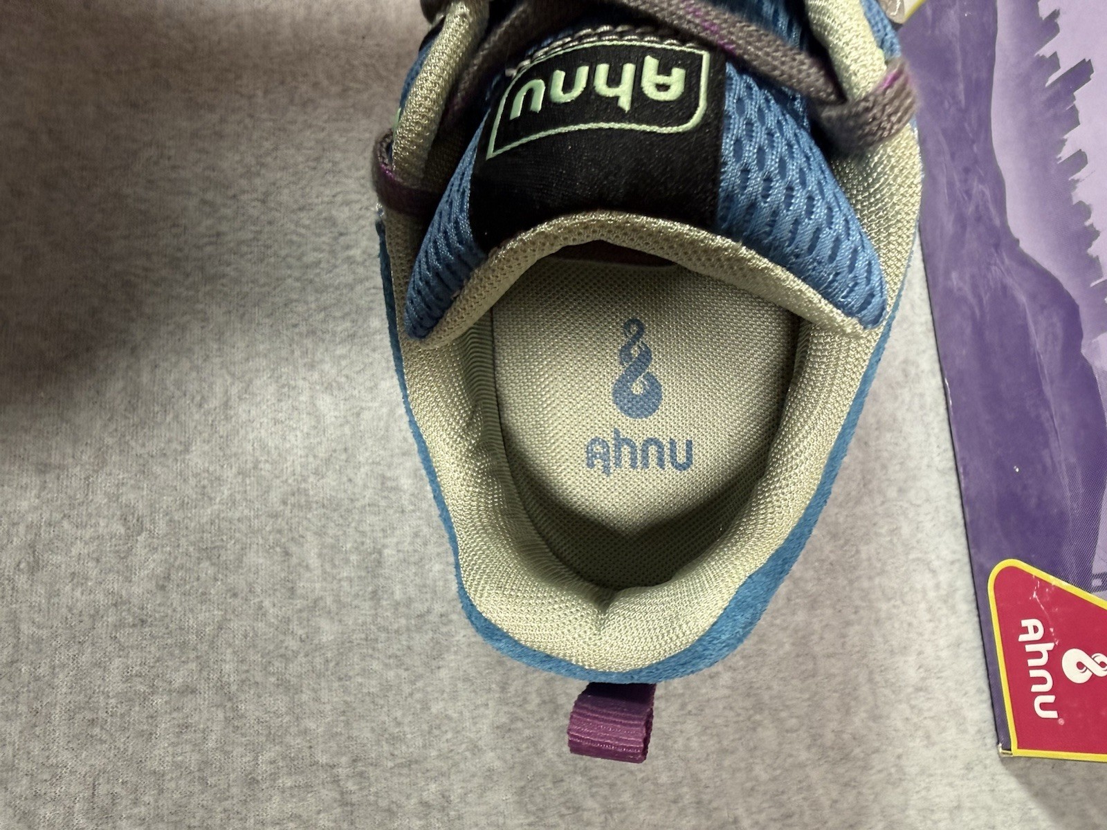 Ahnu Sugarpine Air Mesh Trail Hiking Shoes Womens Size 8 Vallarta Blue Vibram